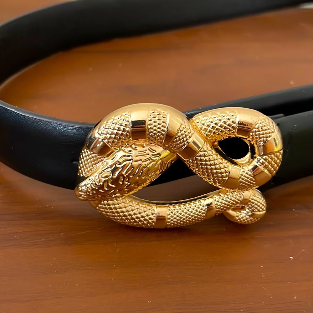 Jessica Simpson Snake Buckle Belt